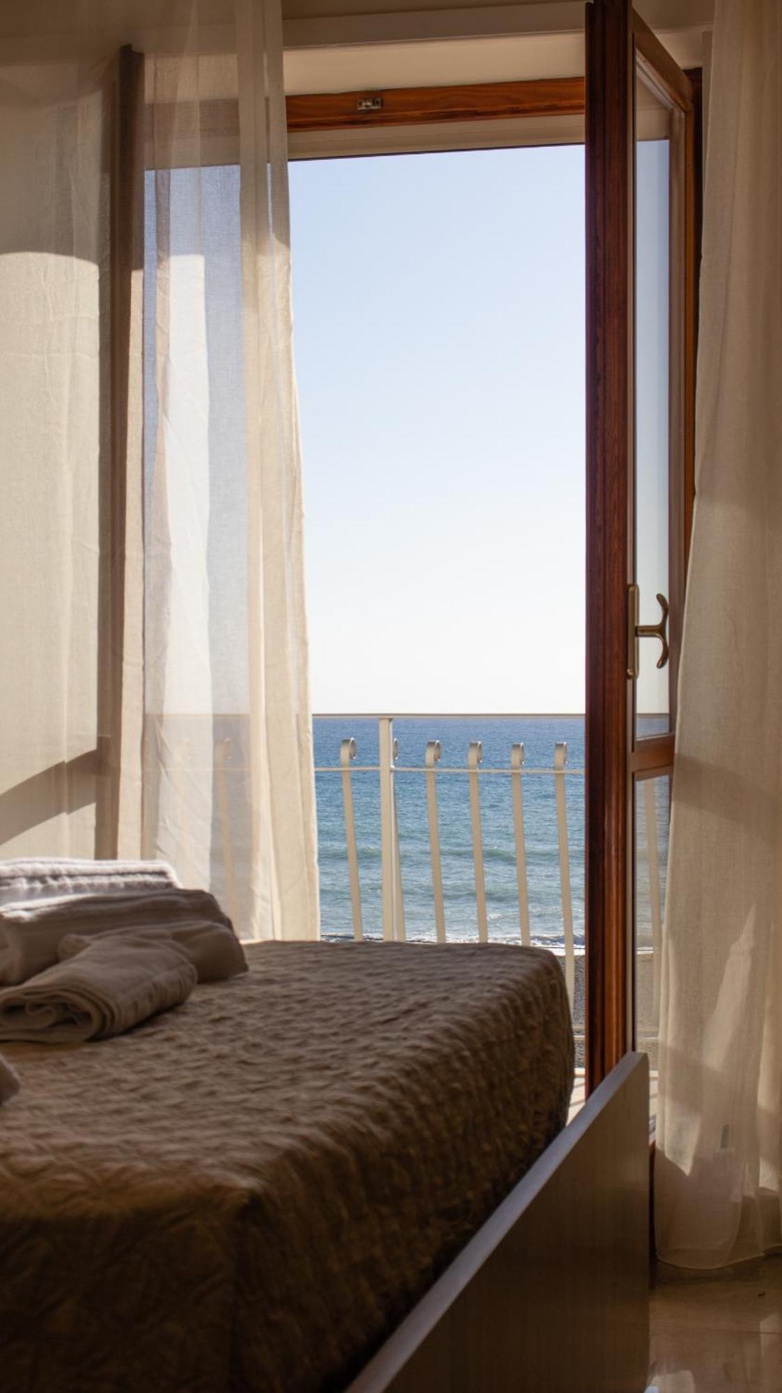Bed & Breakfast Nonno Gigi - Falerna Marina Bagian luar foto